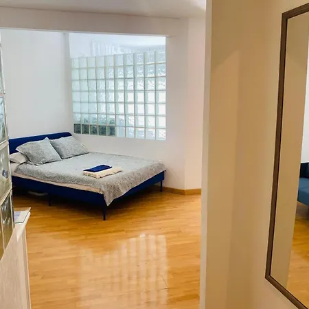 Apartment Charming First Line Estudio In